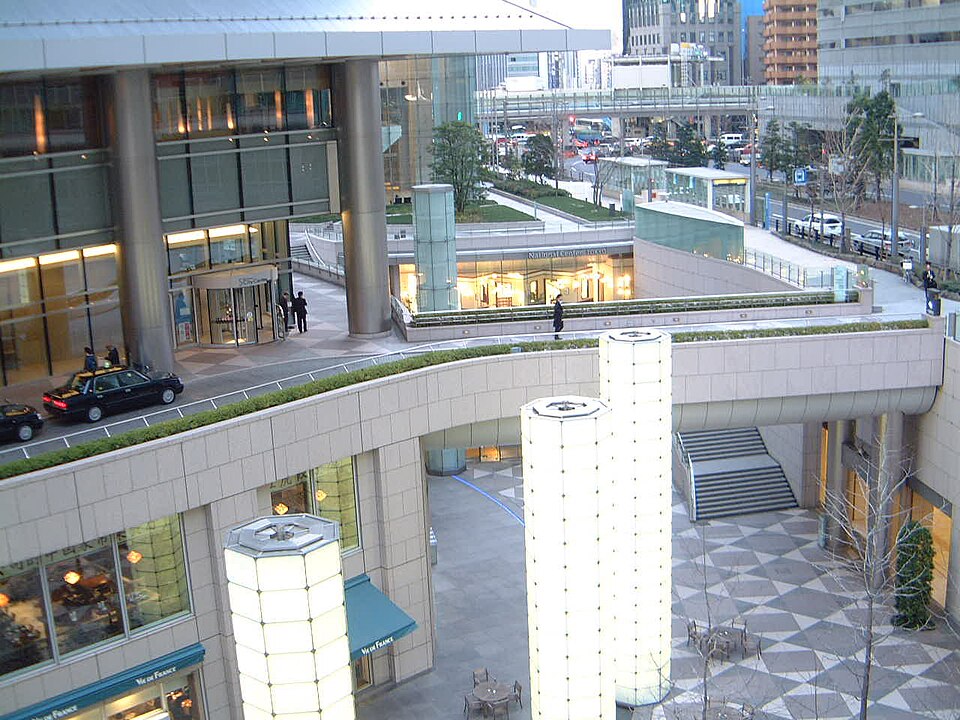 Fayl:Shiodome City Center underground.jpg