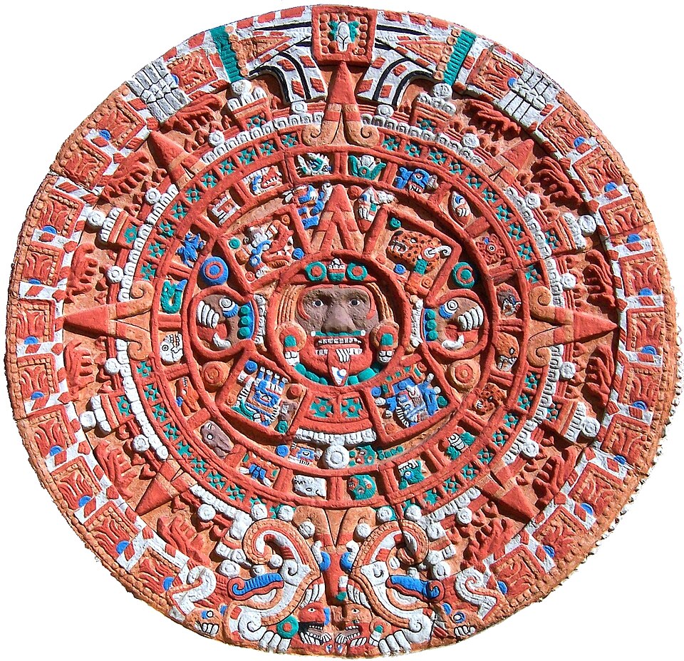 Fayl:Aztec Sun Stone Replica cropped.jpg