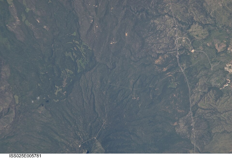 Fayl:ISS025-E-5781 - View of Mexico.jpg