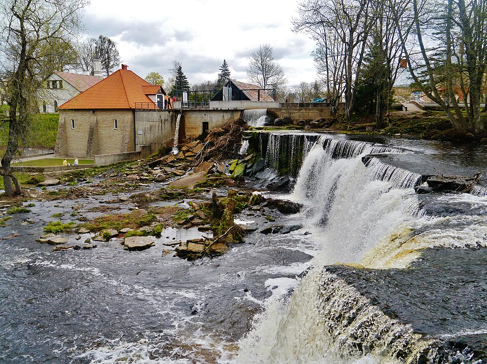 Fayl:Keila-Joa Wasserfall 05.JPG