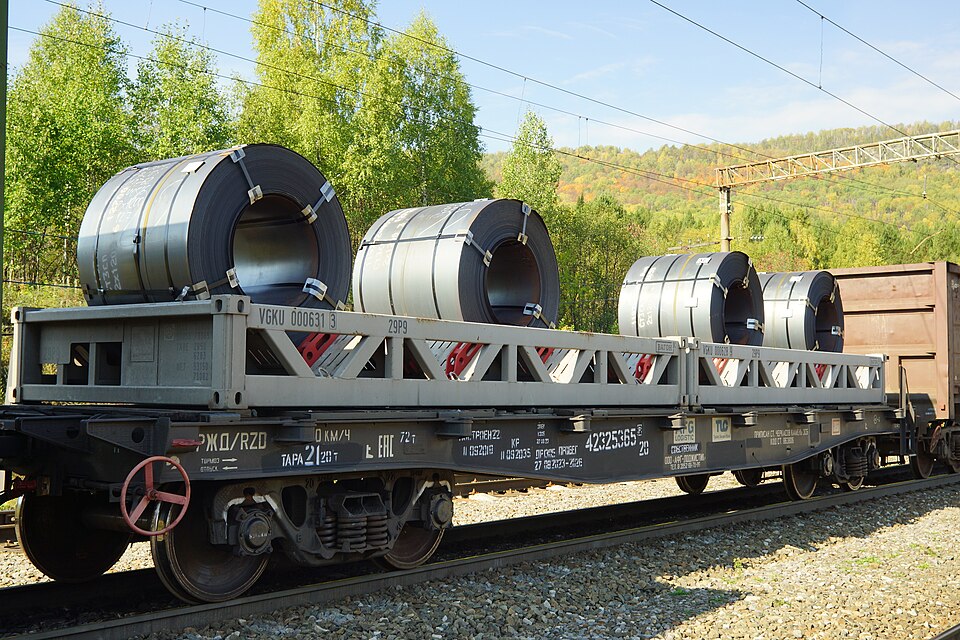 Fayl:Rolled steel transportation.jpg