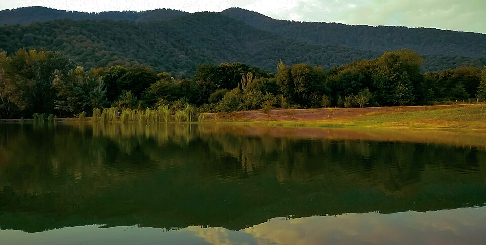 Fayl:Gazangul Lake.jpg