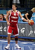 Kerem Tuncheri 2010-yilgi FIBA Jahon kubogida kumush medalni qo'lga kiritgan milliy terma jamoaning asosiy a'zosi edi.
