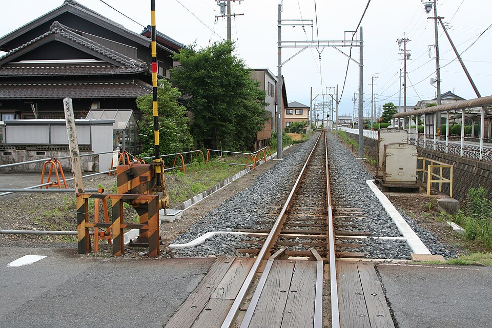 Fayl:Roppano-station-ato.jpg