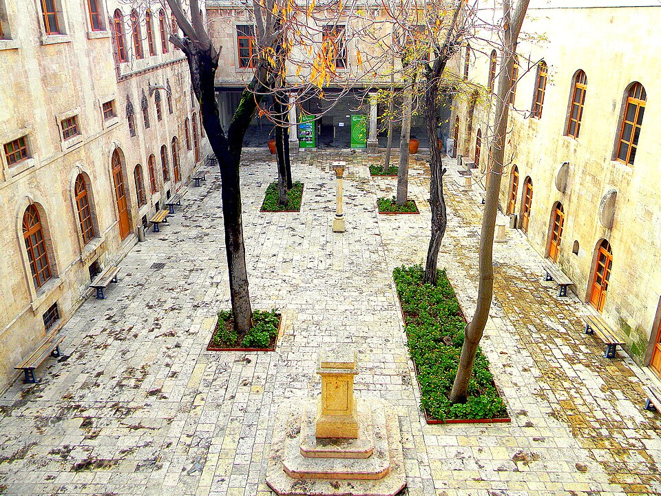 Fayl:Al-Shibani Alp08.jpg