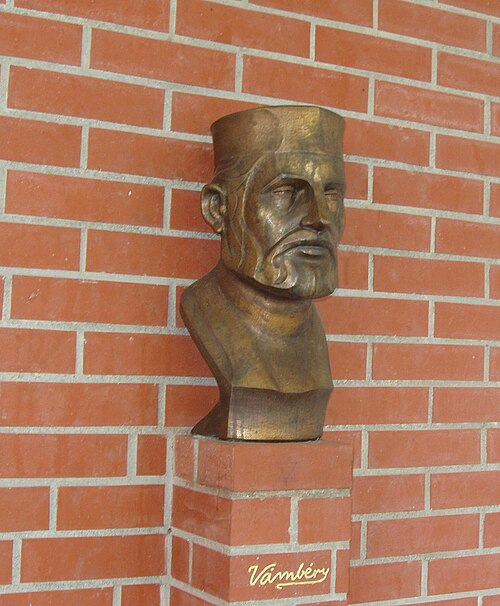 Fayl:Bust of Ármin Vámbéry.jpg