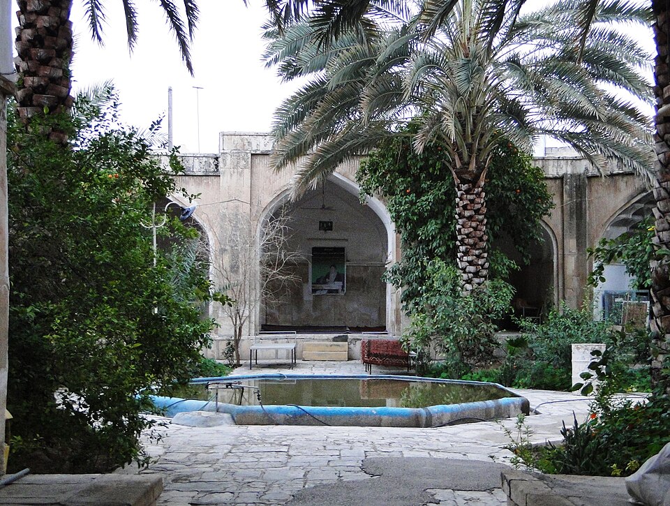 Fayl:Madreseh Khan.JPG