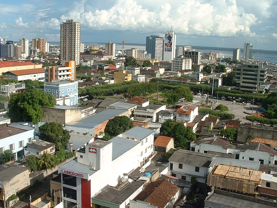 Fayl:Manaus downtown.JPG