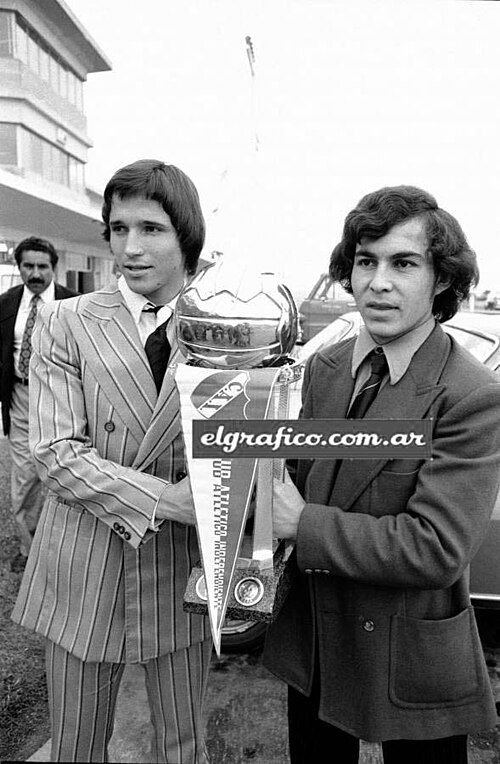 Fayl:Bertoni bochini copa.jpg