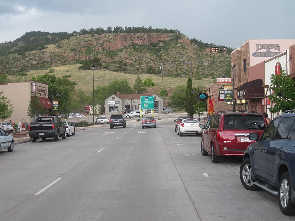 Fayl:Downtown Lyons, CO IMG 5242.JPG