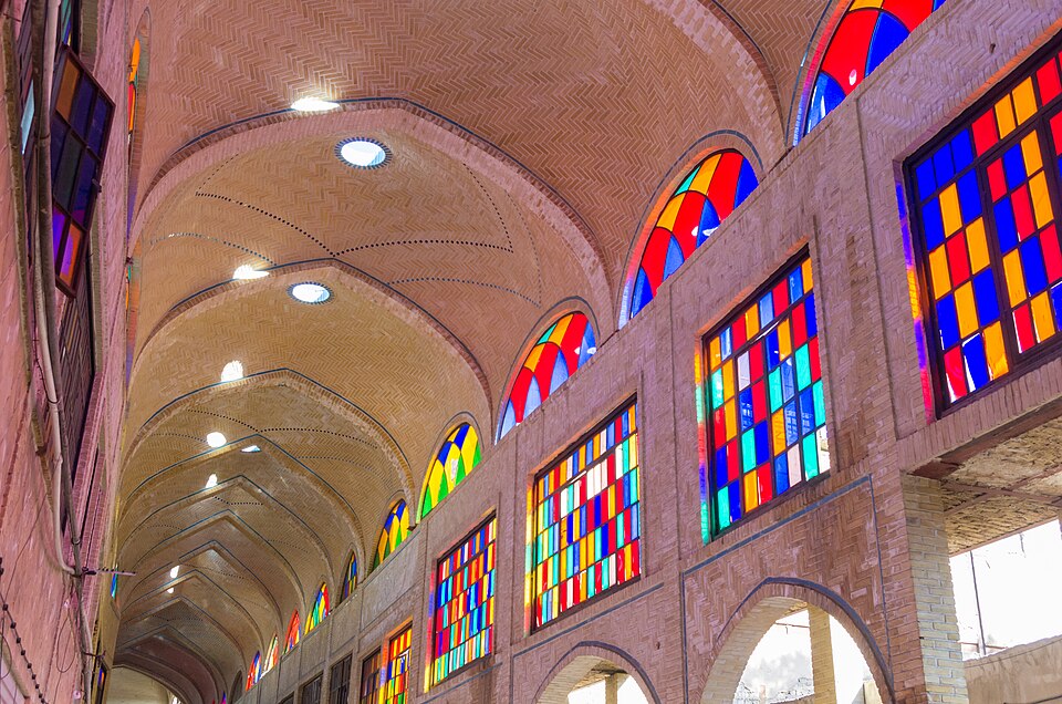 Fayl:Grand Bazaar, Tehran 14.jpg
