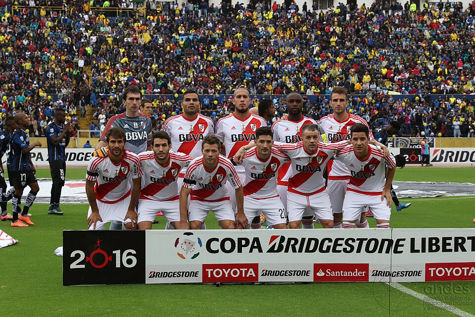 Fayl:INDEPENDIENTE 5 MAV (26096131394).jpg