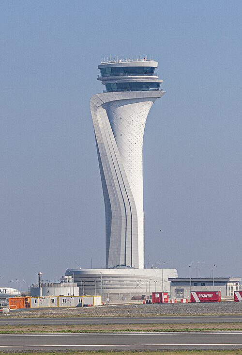 Fayl:Istanbul airport tower.jpg