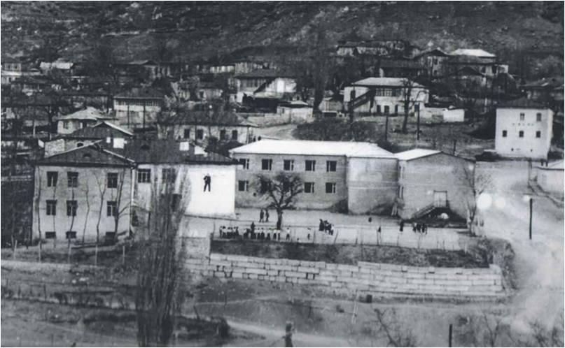 Fayl:Malıbəyli village in Azerbaijan.jpg