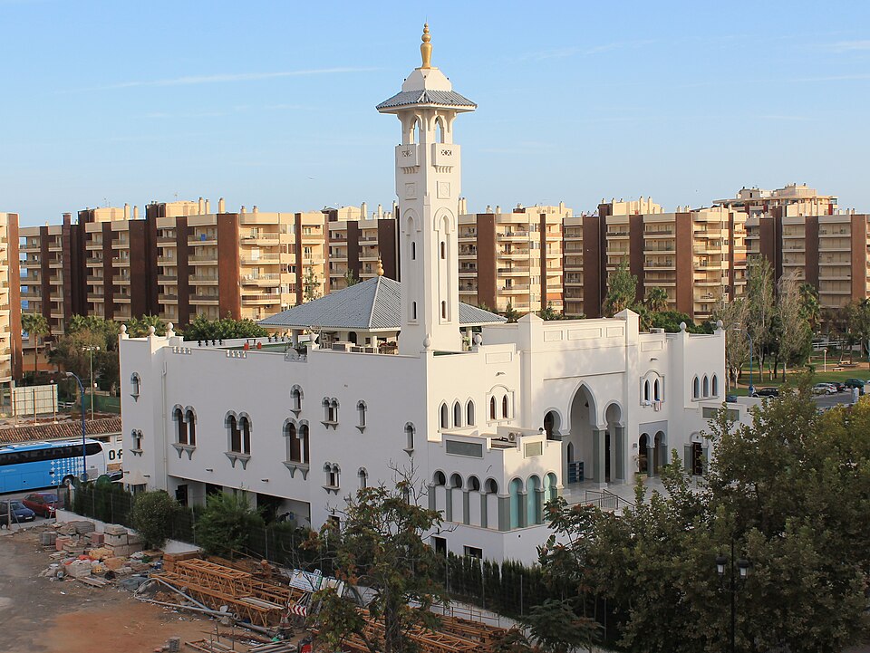 Fayl:Mezquita de Fuengirola (Málaga) (cropped).JPG