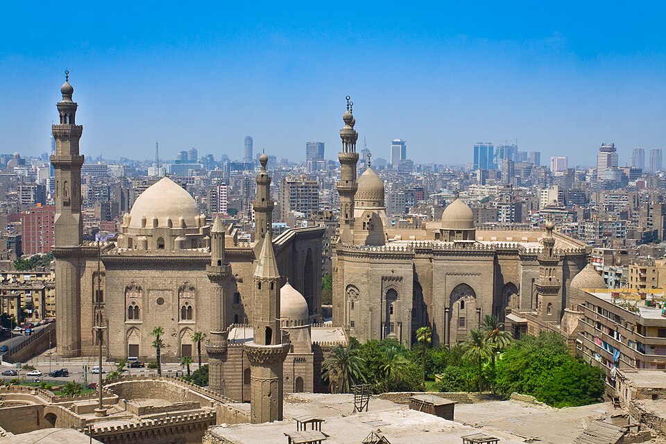 Fayl:Mosque-Madrassa of Sultan Hassan 3.jpg