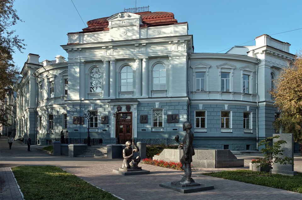 Fayl:1 корпус Томского Политехнического Университета.jpg