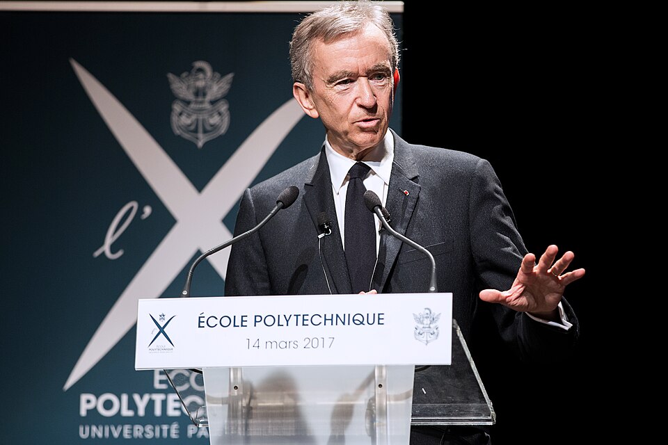 Fayl:Bernard Arnault (3) - 2017.jpg