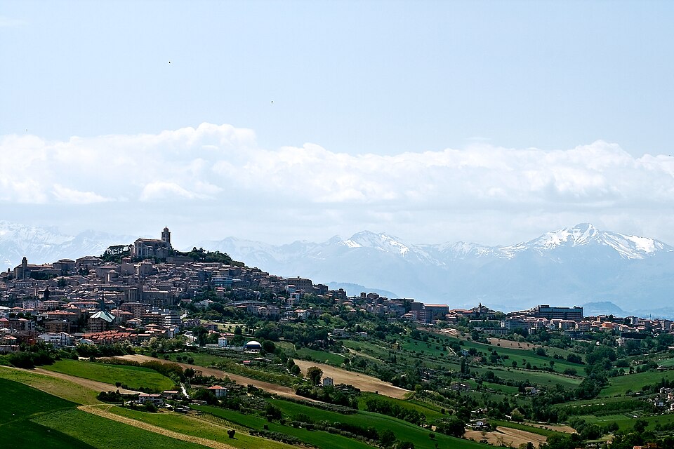 Fayl:Fermo Panorama.JPG