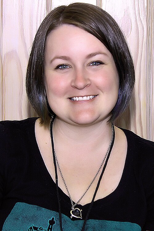 Fayl:Kiersten White 2018.jpg