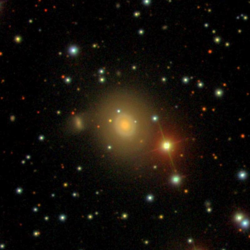 Fayl:NGC7053 - SDSS DR14.jpg