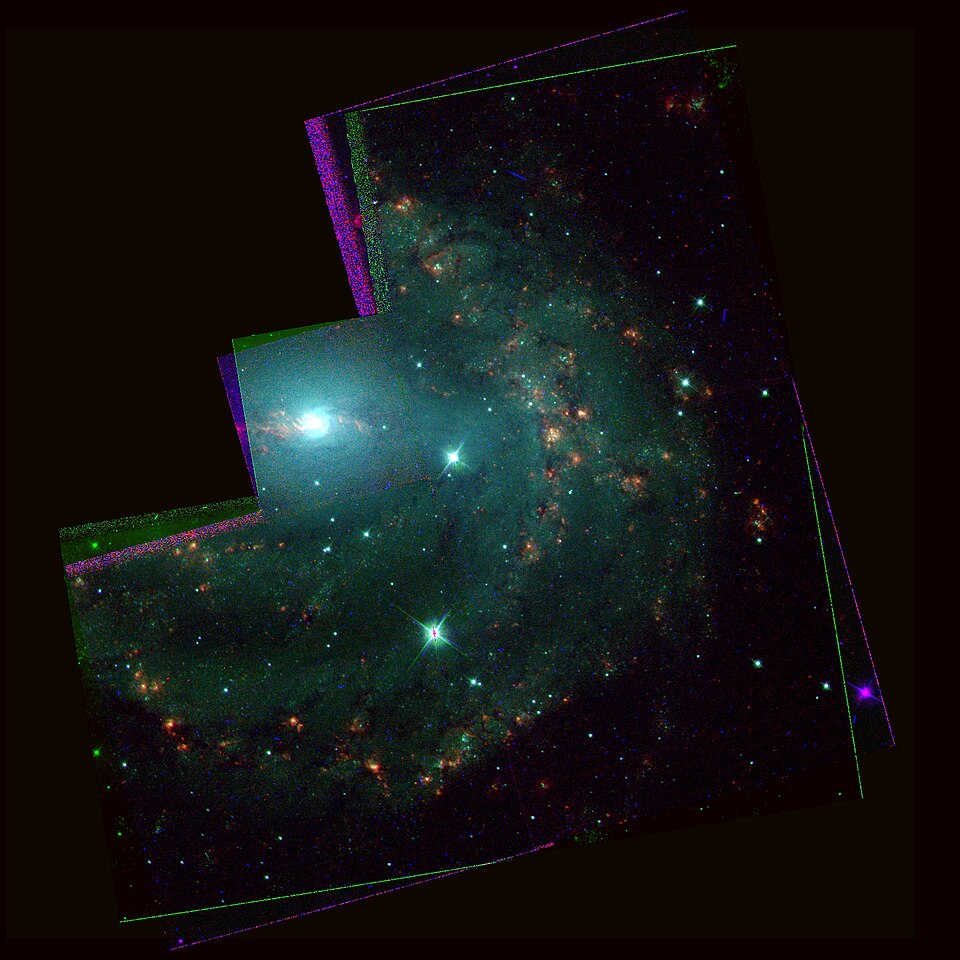 Fayl:Ngc5643-hst-R658G606B814.jpg