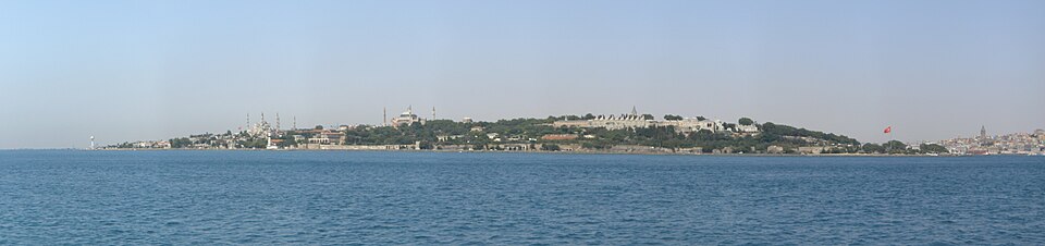 Fayl:Bosphorus Istanbul 2007.jpg