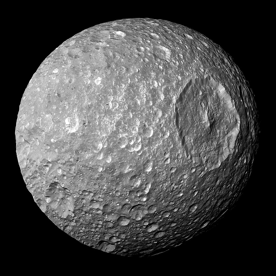 Fayl:Mimas Cassini.jpg