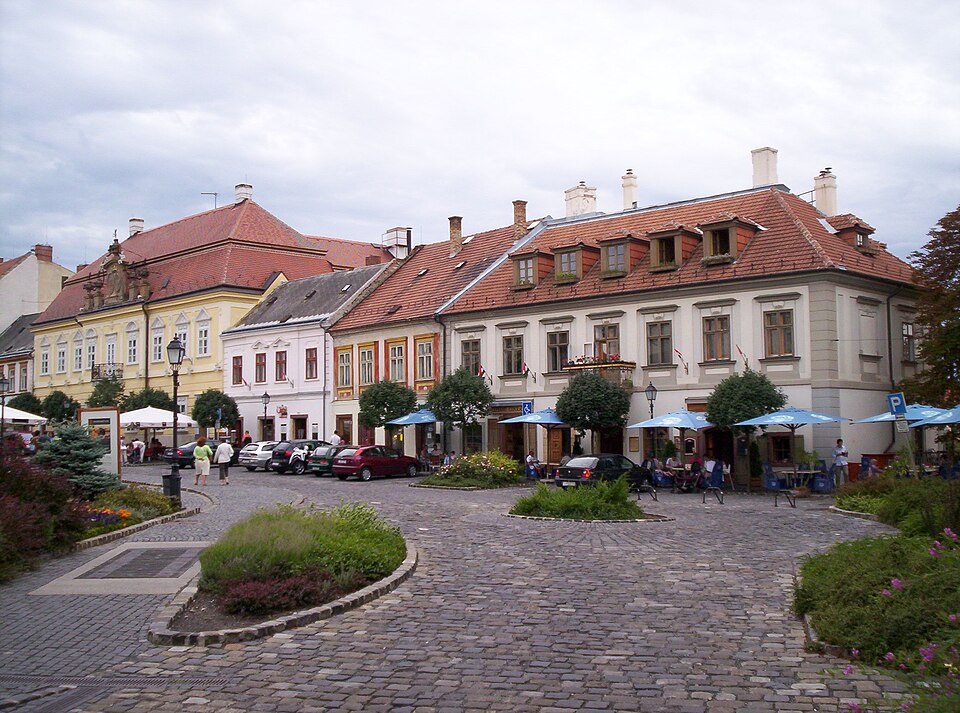 Fayl:Veszprem Ovaroster2.jpg