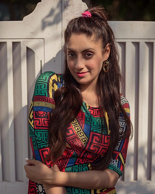 Fayl:Gurlen in Mumbai.jpg