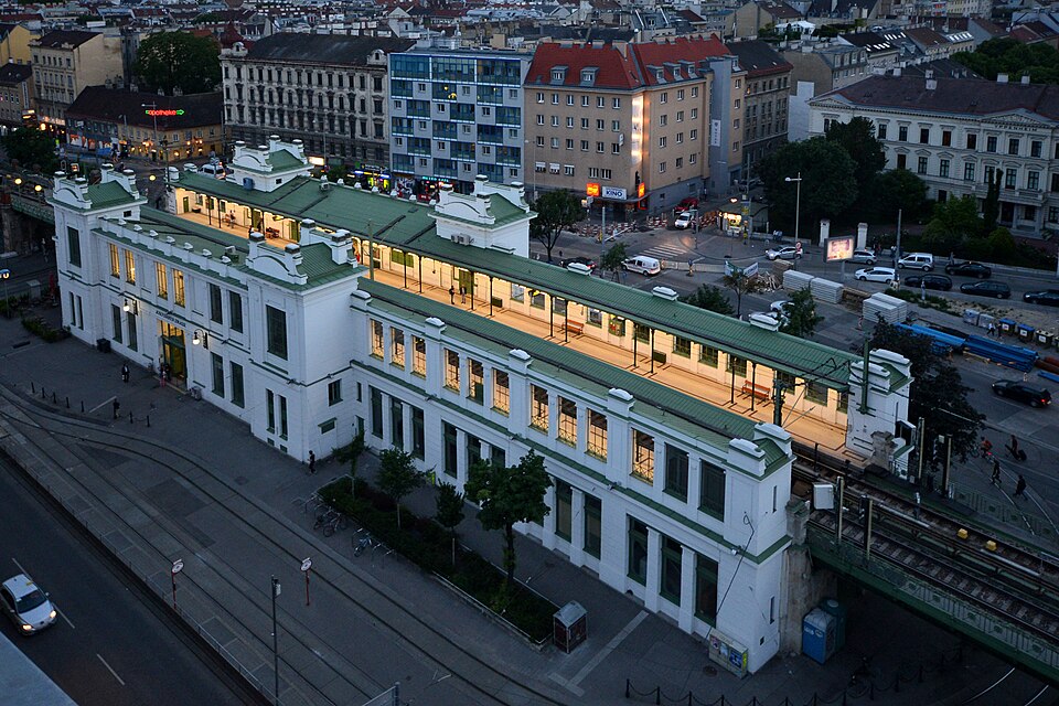 Fayl:U-Bahn Station Josefstädter Straße Vogelperspektive.jpg