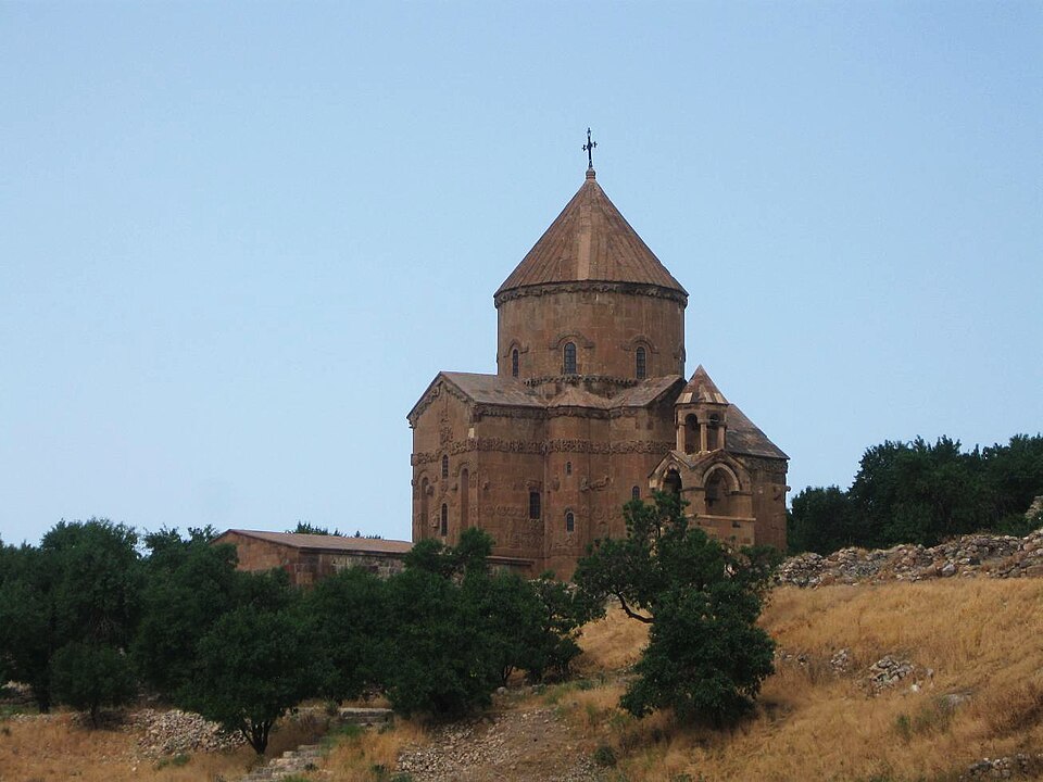 Fayl:Akhtamar Surb Khach Armenian Church.jpg