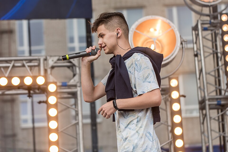 Fayl:Фогель на Slime&Play Fest.jpg