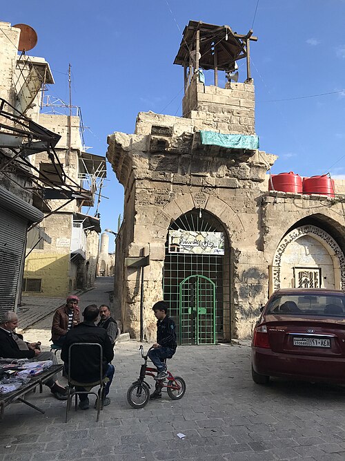 Fayl:Al-Shuaibiyah Mosque Aleppo.jpg