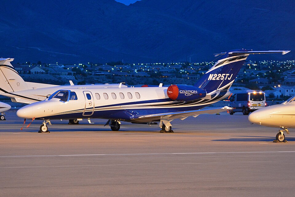 Fayl:Cessna Citationjet CJ3+ ‘N225TJ’ (29143336902).jpg