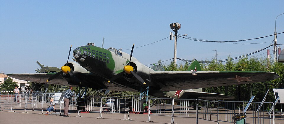 Fayl:Il-4 front view Moscow.jpg