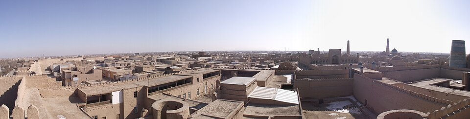 Fayl:Khiva Узбекистан panorama.JPG