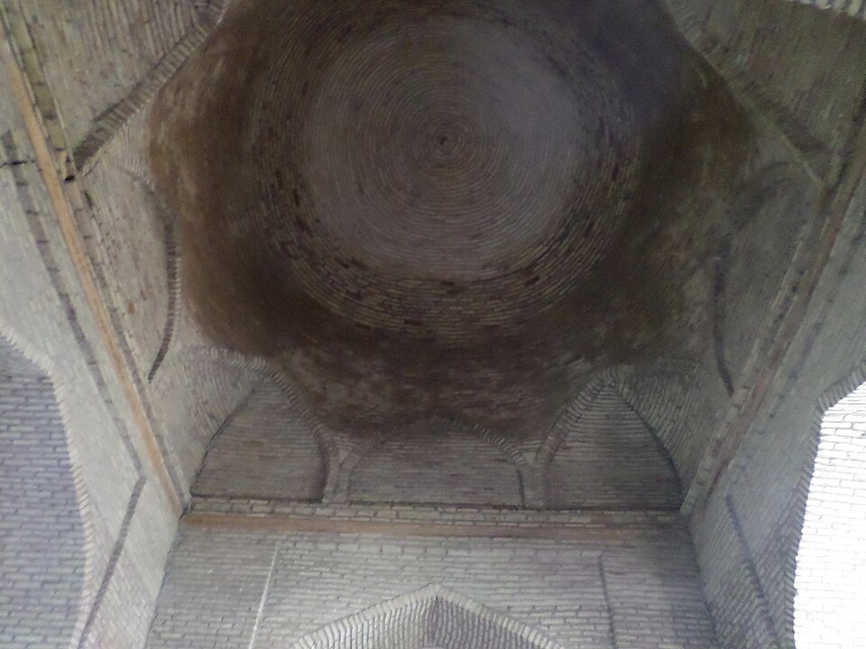 Fayl:Mavzoley Kaffal Shashi 13-37.JPG