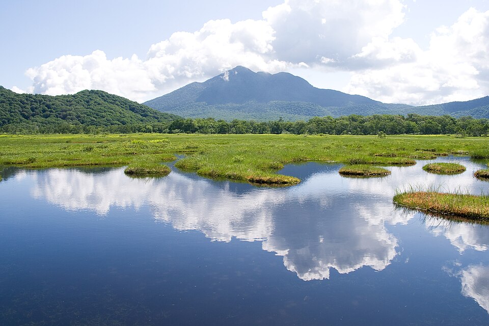 Fayl:Mt.Hiuchigatake 11.jpg