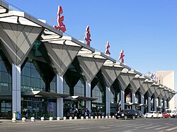 2-terminalning tashqi koʻrinishi