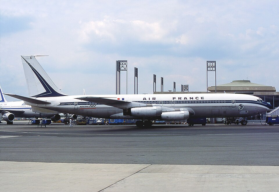 Fayl:Boeing 707-328, Air France AN0938332.jpg