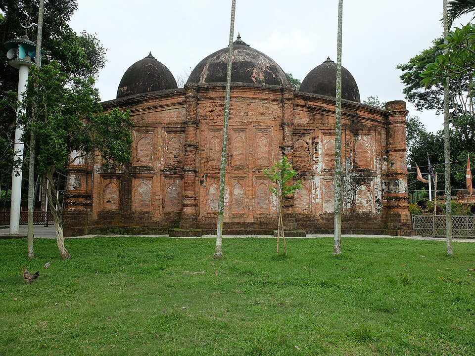 Fayl:Qutub-Mosque-West-End.jpg