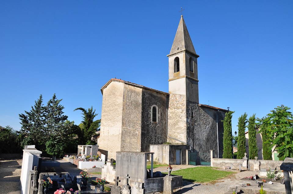 Fayl:Thèze, église et cimetière.jpg