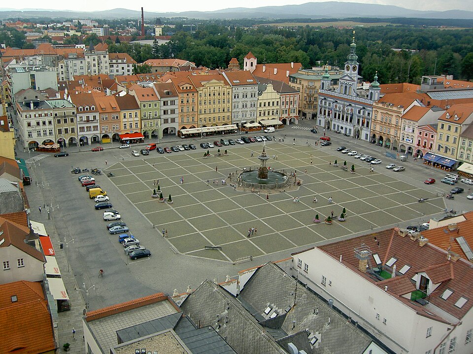 Fayl:České Budějovice Square.jpg