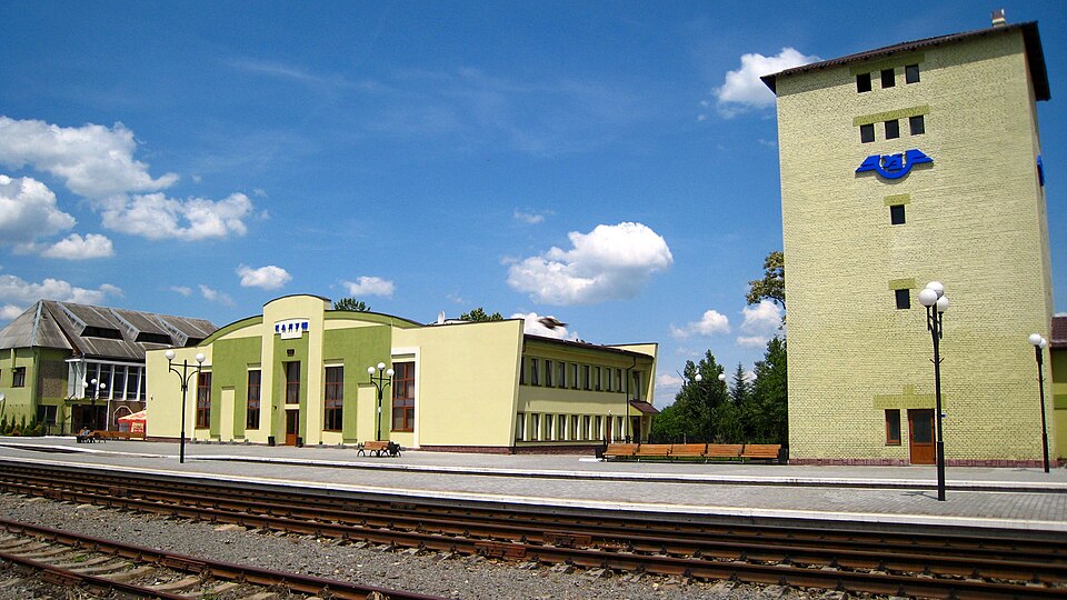 Fayl:Залізнична станція Калуш 3338738.jpeg