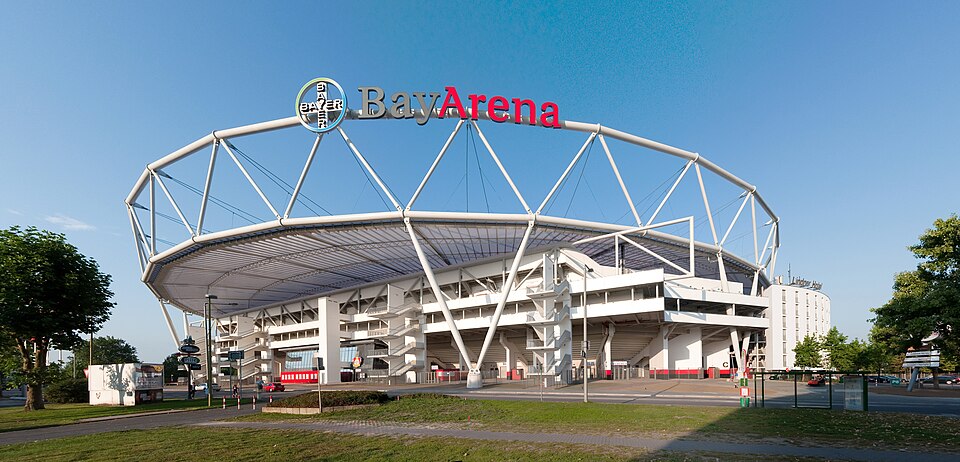 Fayl:BayArena neu 2009.jpg