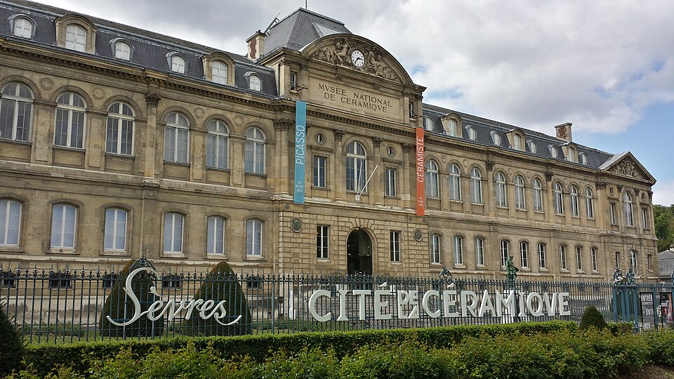 Fayl:Sèvres, Cité de la céramique.jpg