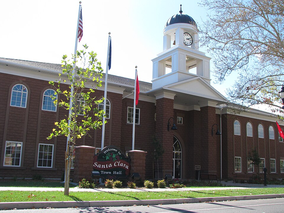 Fayl:Santa Clara Utah Town Hall.jpg