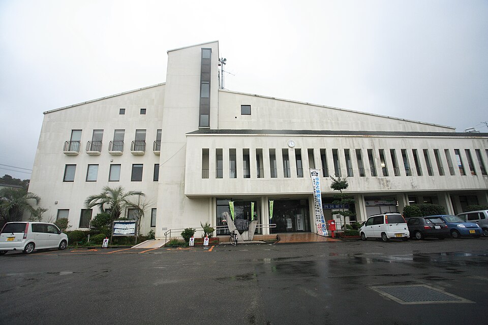 Fayl:Tosashimizu-city-hall feb2007.jpg