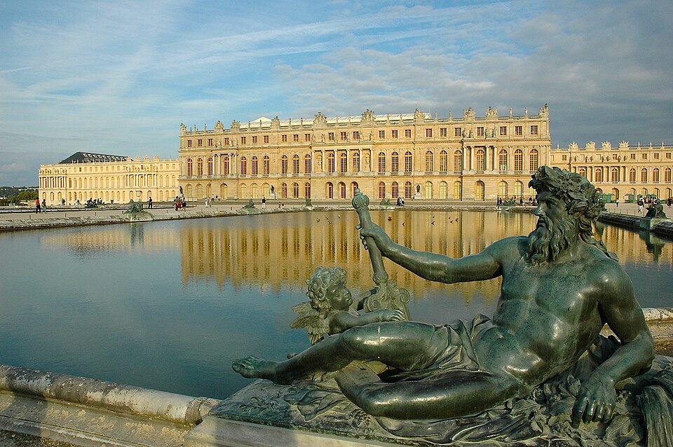 Fayl:Versailles chateau.jpg